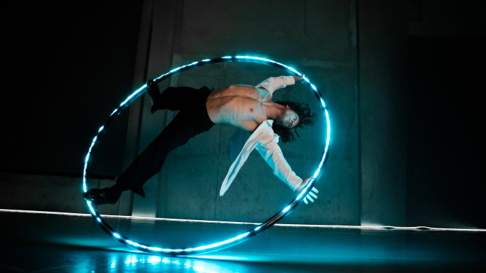 LED Cyr Wheel